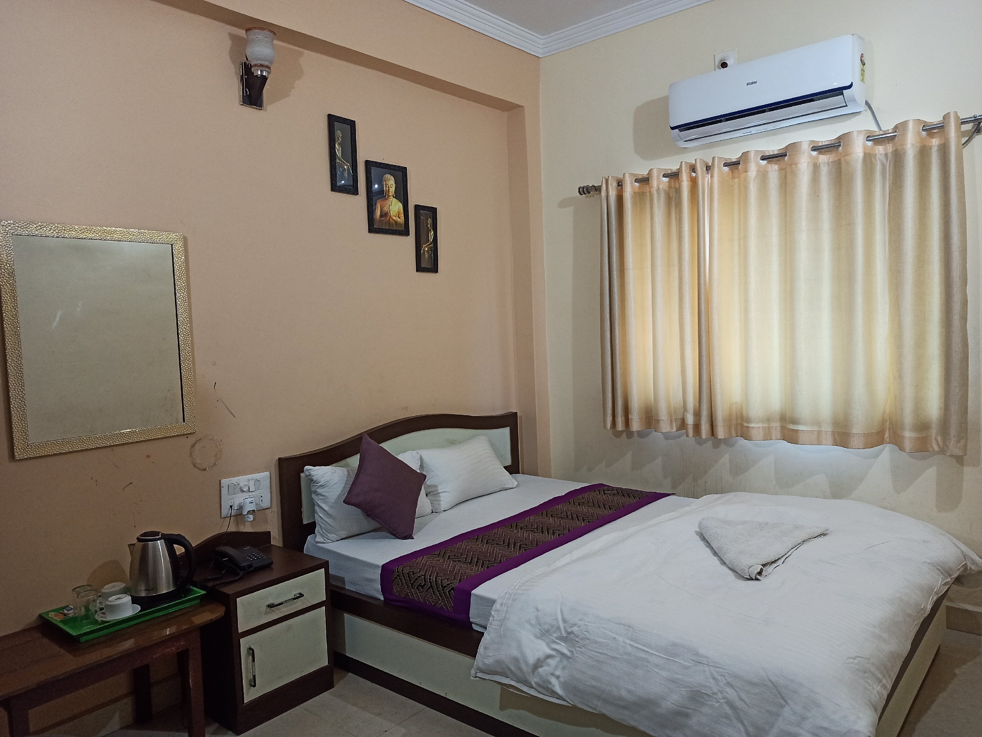 Hotel The Royal Buddha - Tap to explore photos