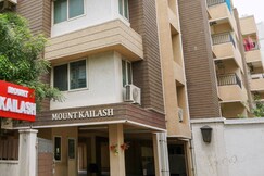 Mount Kailash Suites