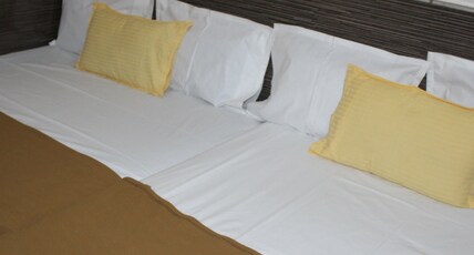 Hotel Sai GRK Room Type - Super Deluxe Quadruple AC Bedroom near shri saibaba samadhi temple shirdi Hotel Sai GRK Room Type - Super Deluxe Quadruple AC Bedroom near shri saibaba samadhi temple shirdi