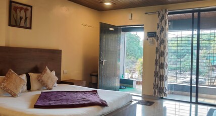 Bluebell Residency | Rooms & Caretaker Room Type - Standard Room King Size (Non AC)