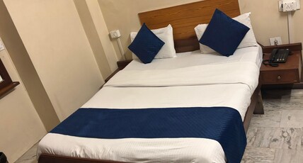 Hotel Raghav Palace - 1.5km Jaipur junction & 0.50km Sindhi camp Room Type - Deluxe Room Hotel Raghav Palace - 1.5km Jaipur junction & 0.50km Sindhi camp Room Type - Deluxe Room