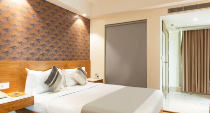The Orion Plaza - Nehru Place Room Type - Premium Double or Twin Room with Work Desk The Orion Plaza - Nehru Place Room Type - Premium Double or Twin Room with Work Desk