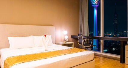Saba Suites at Platinum KLCC Kuala Lumpur Room Type - Grand Premium Family Three Bedroom Apartment (KL Tower Menara View)