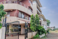 Pooja Villa Suites | Rooms & Pool