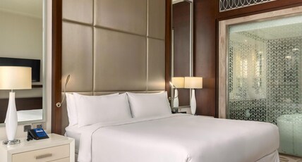 Hilton Dubai Al Habtoor City Room Type - Guest Room Exclusive Room