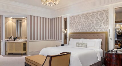 Al Habtoor Palace Room Type - King Diplomat Suite