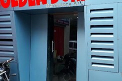 Hotel Golden Palace A/C Rooms & Dormitory