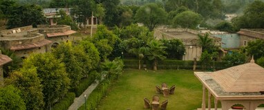 Van Chhavi Resort