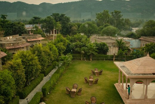Van Chhavi Resort