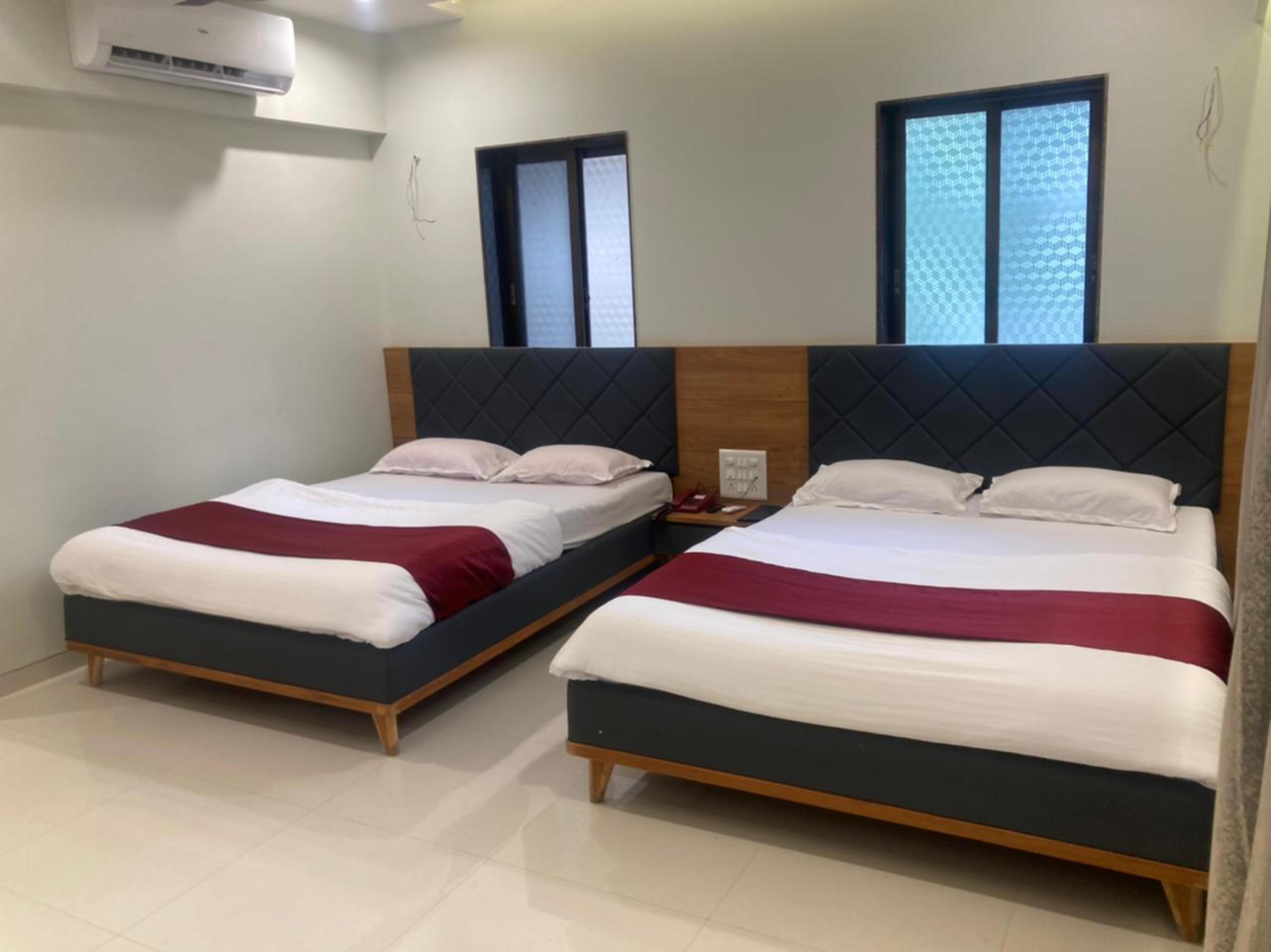 LOTUS RESORT Room Type - DELUXE AC FAMILY ROOM