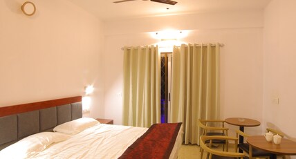 Valley View | Rooms & Cottage Room Type - Deluxe Double Rooms