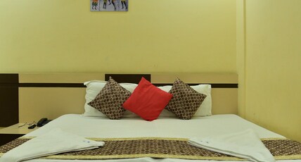 TRIUMPH INN Room Type - Super Deluxe