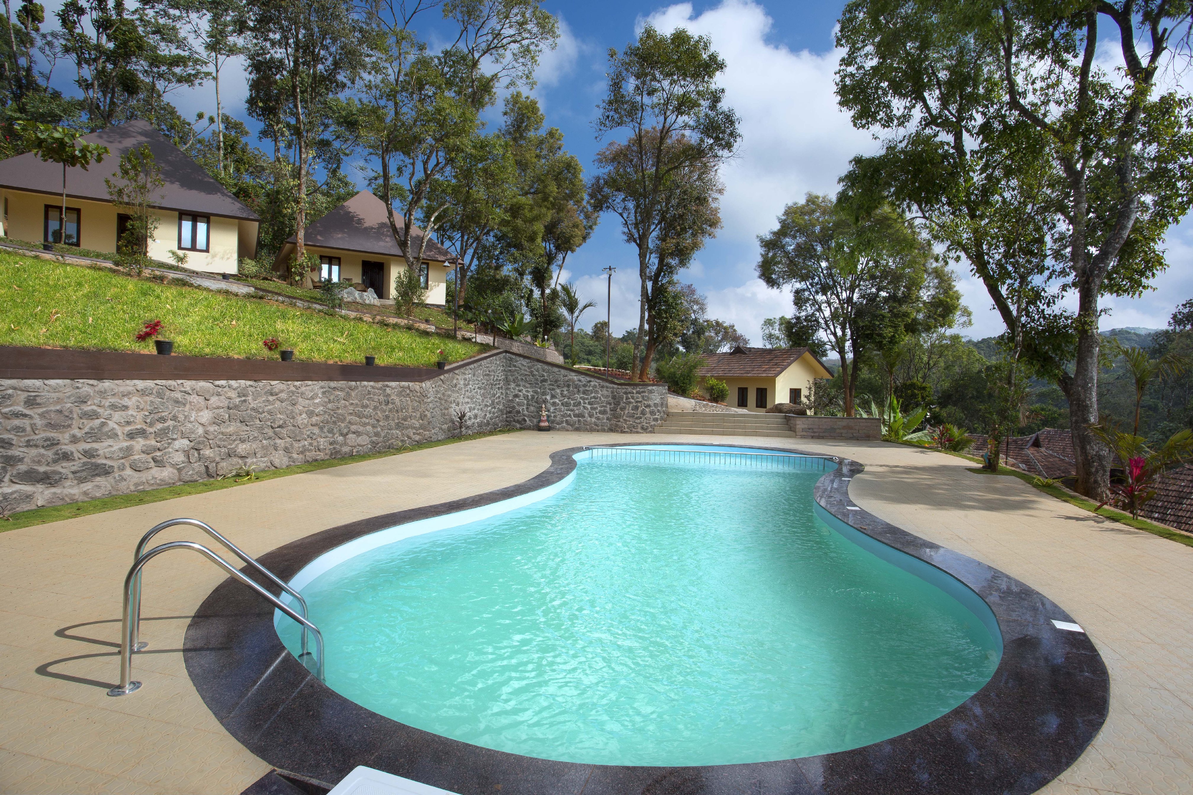 Spices Lap Resort Thekkady - Tap to explore photos