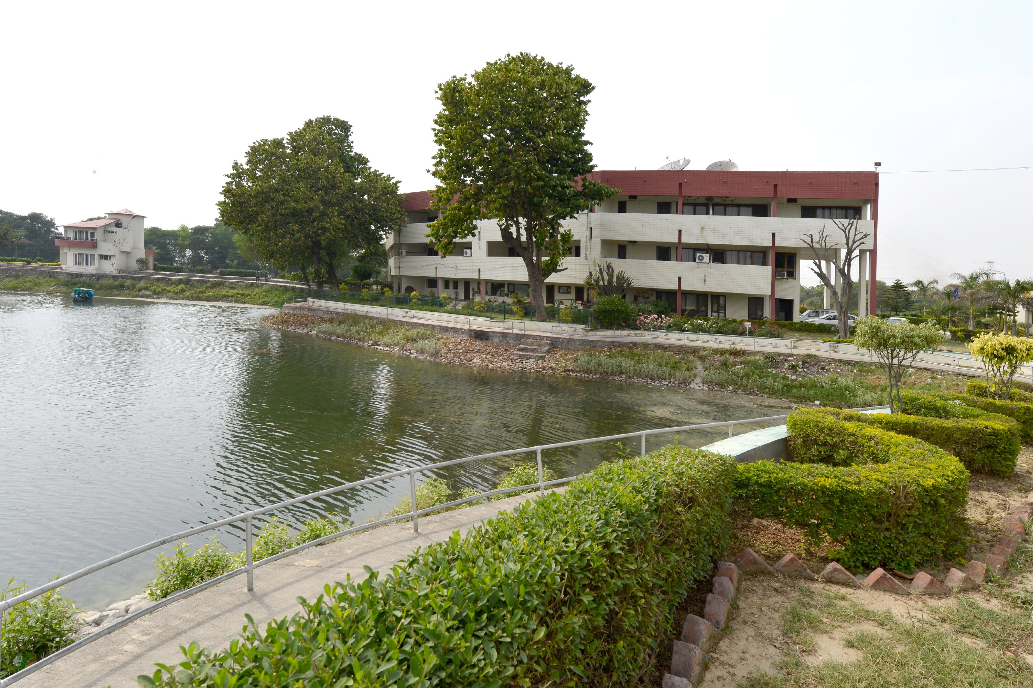 Karna Lake Tourist Resort - Tap to explore photos