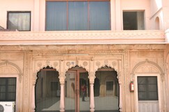 Raja Nahar Singh Tourist Resort   