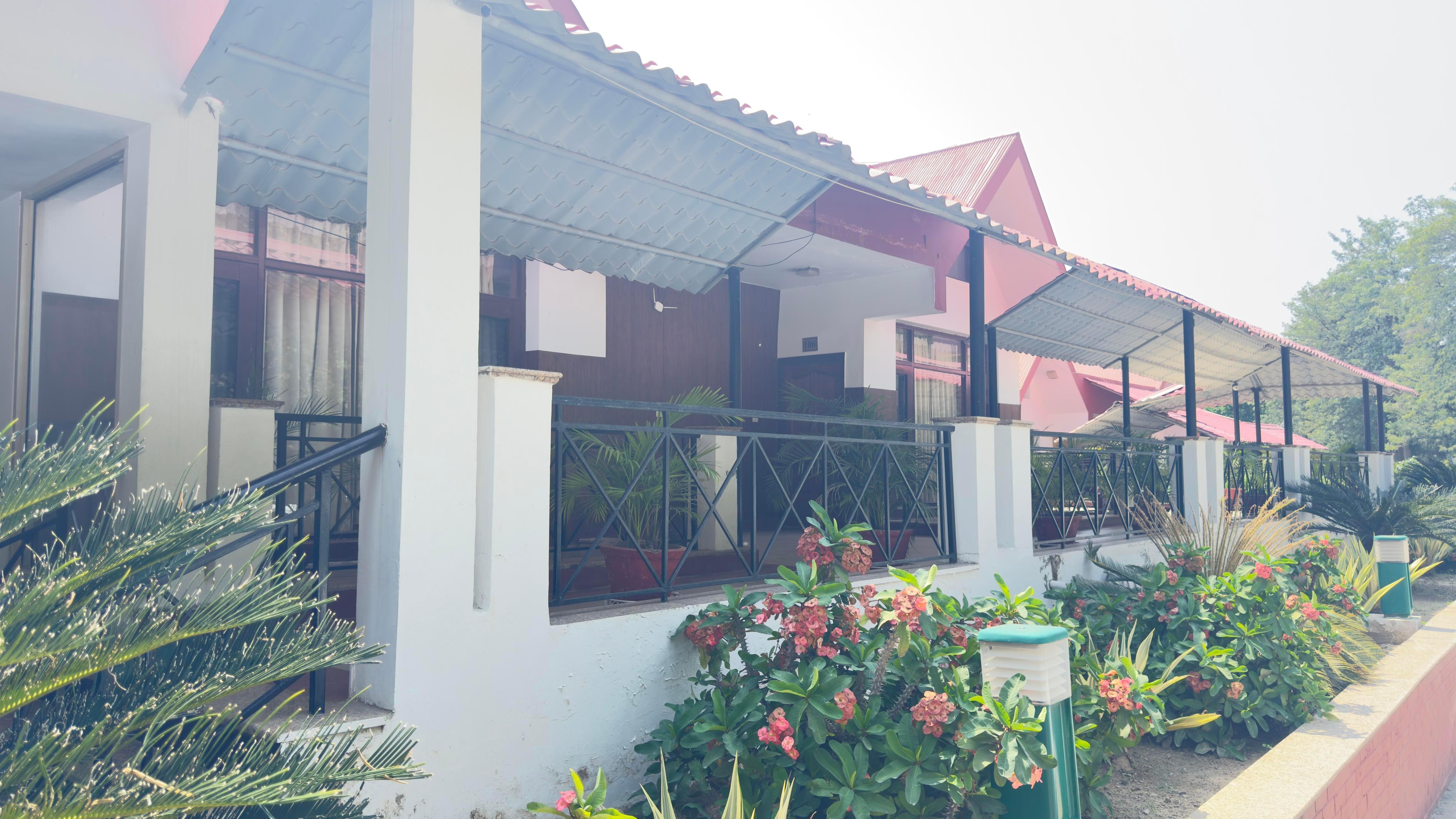 Tikkar Taal Tourist Resorts - Tap to explore photos