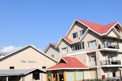 Mastiff Villa Camellia by OTHPL