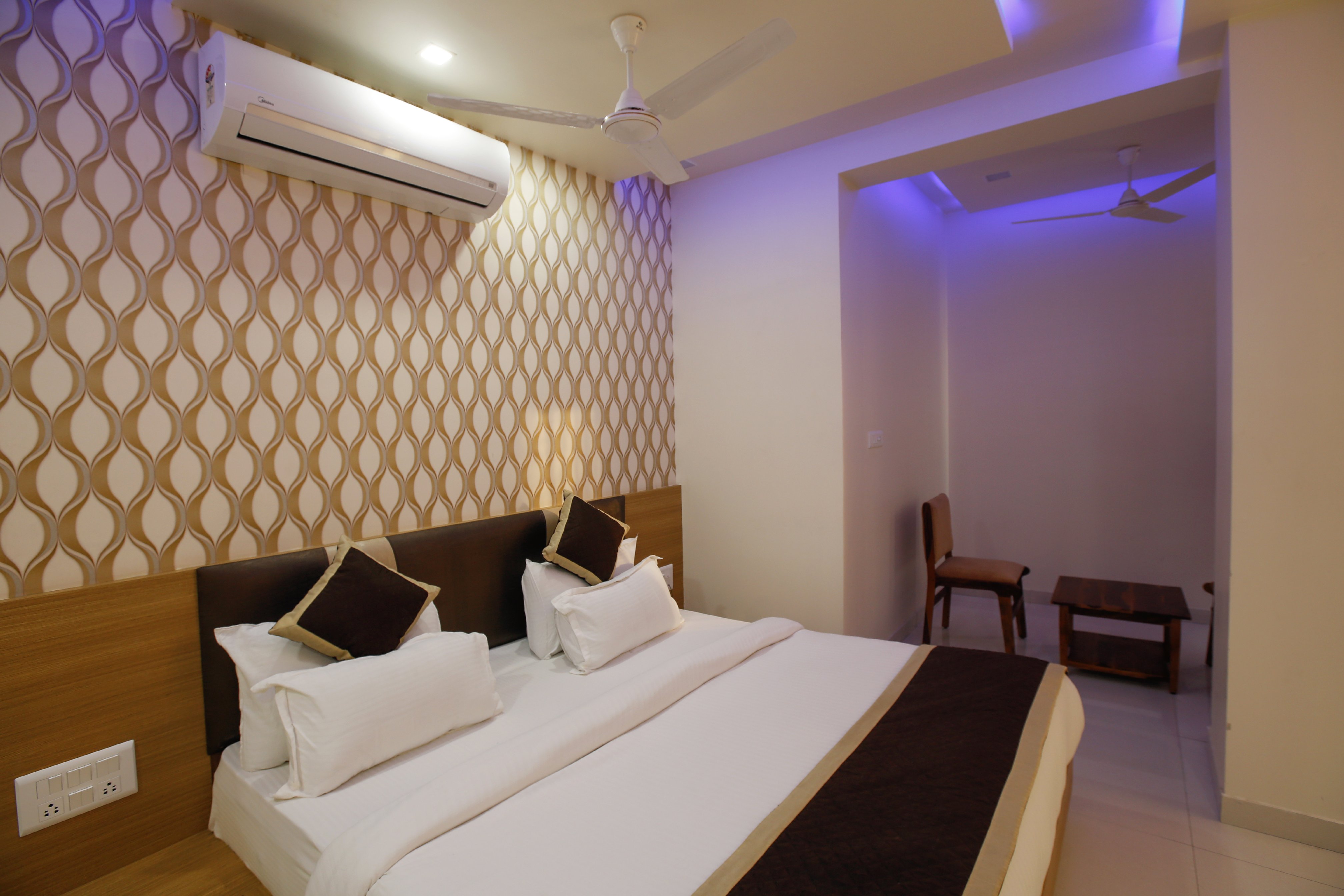 Hotel Krish Palace - Tap to explore photos
