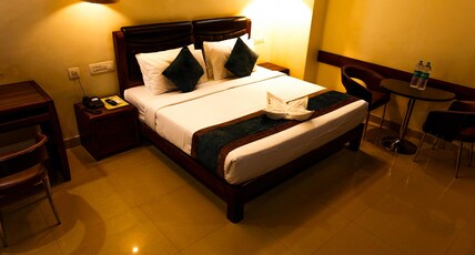 New Satyam Stay Comfort Room Type - Deluxe Room - King Bed New Satyam Stay Comfort Room Type - Deluxe Room - King Bed