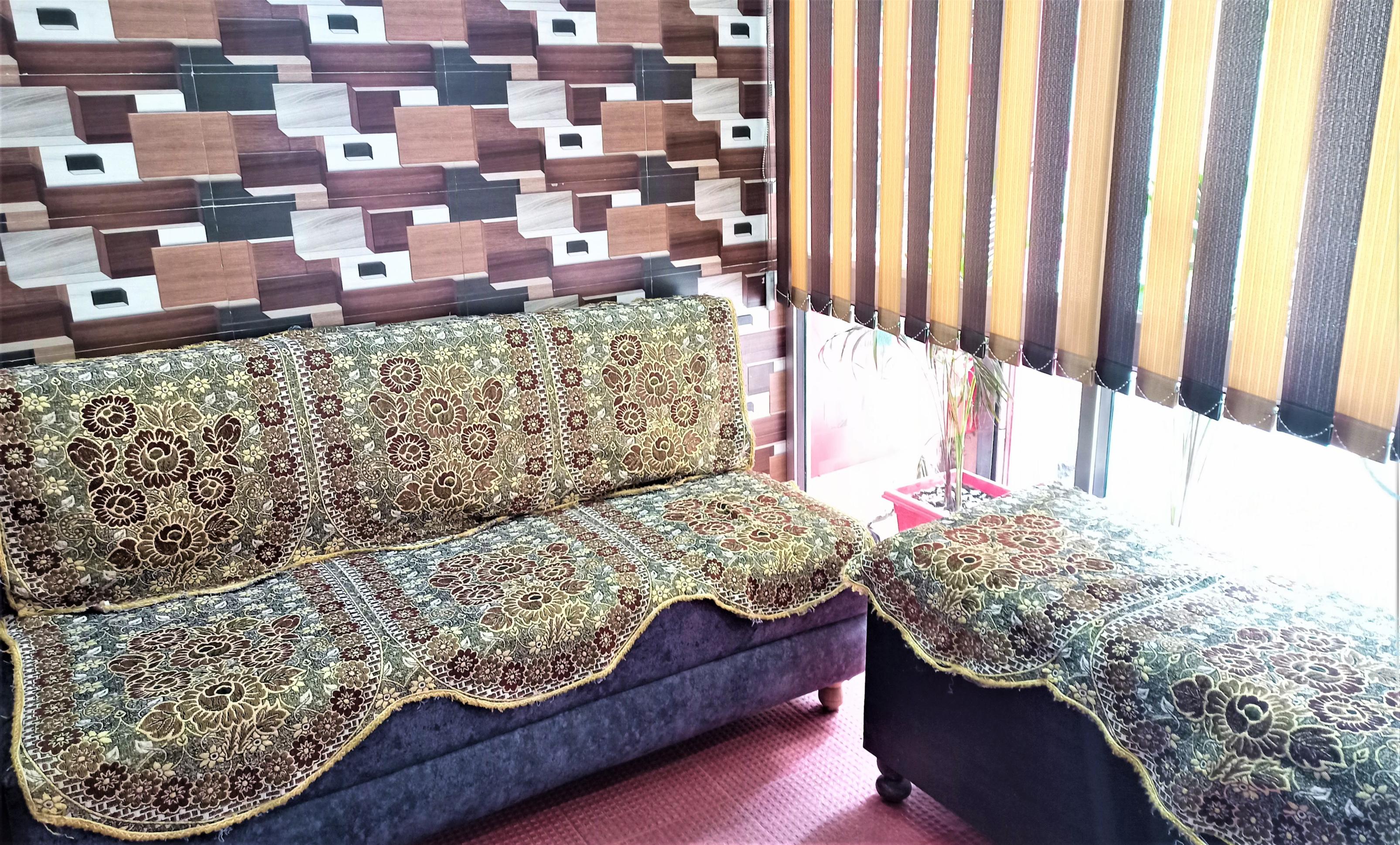 KB Homestay - Tap to explore photos