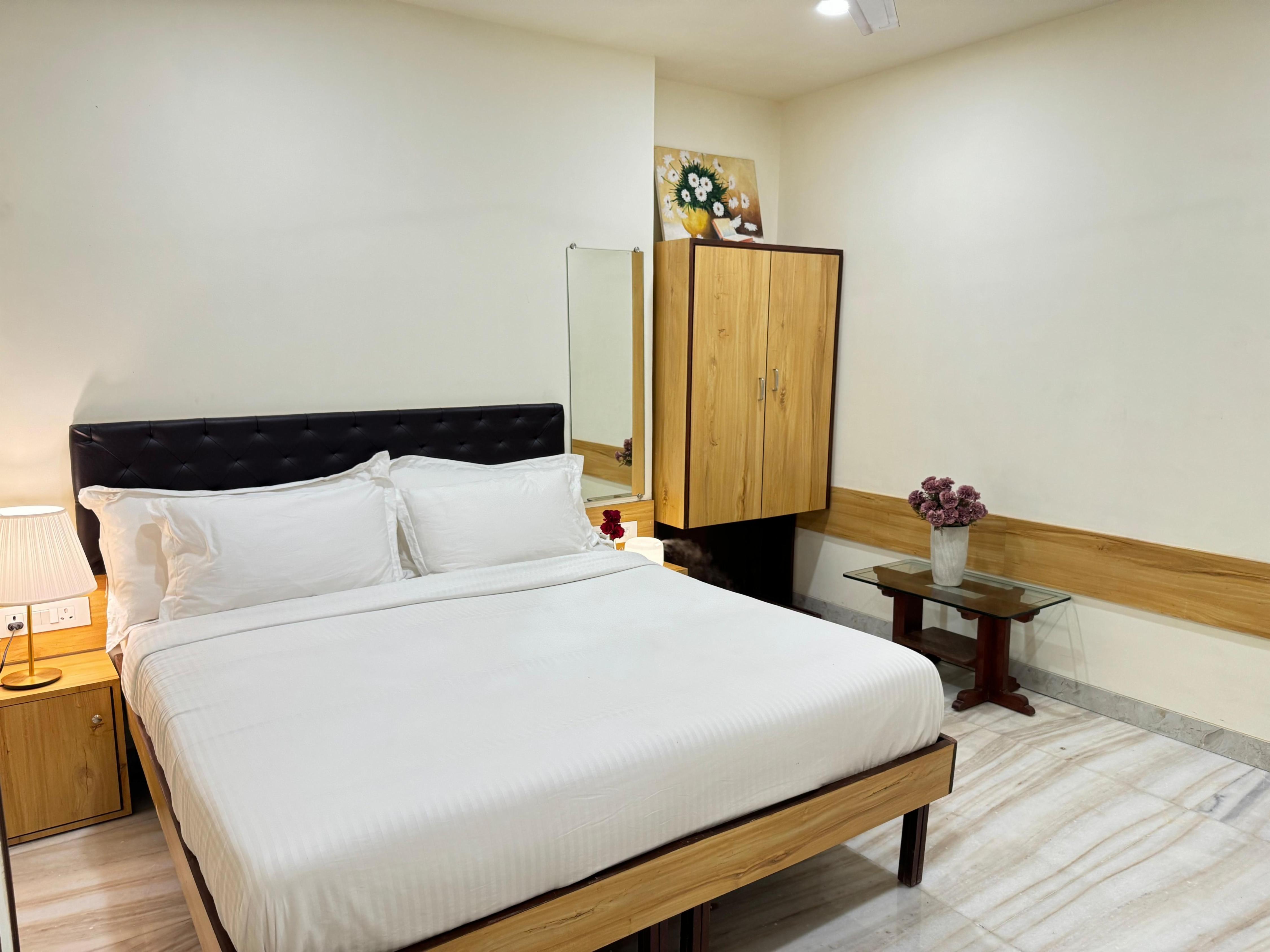 Aeka Hotel Room Type - DeluxeAC