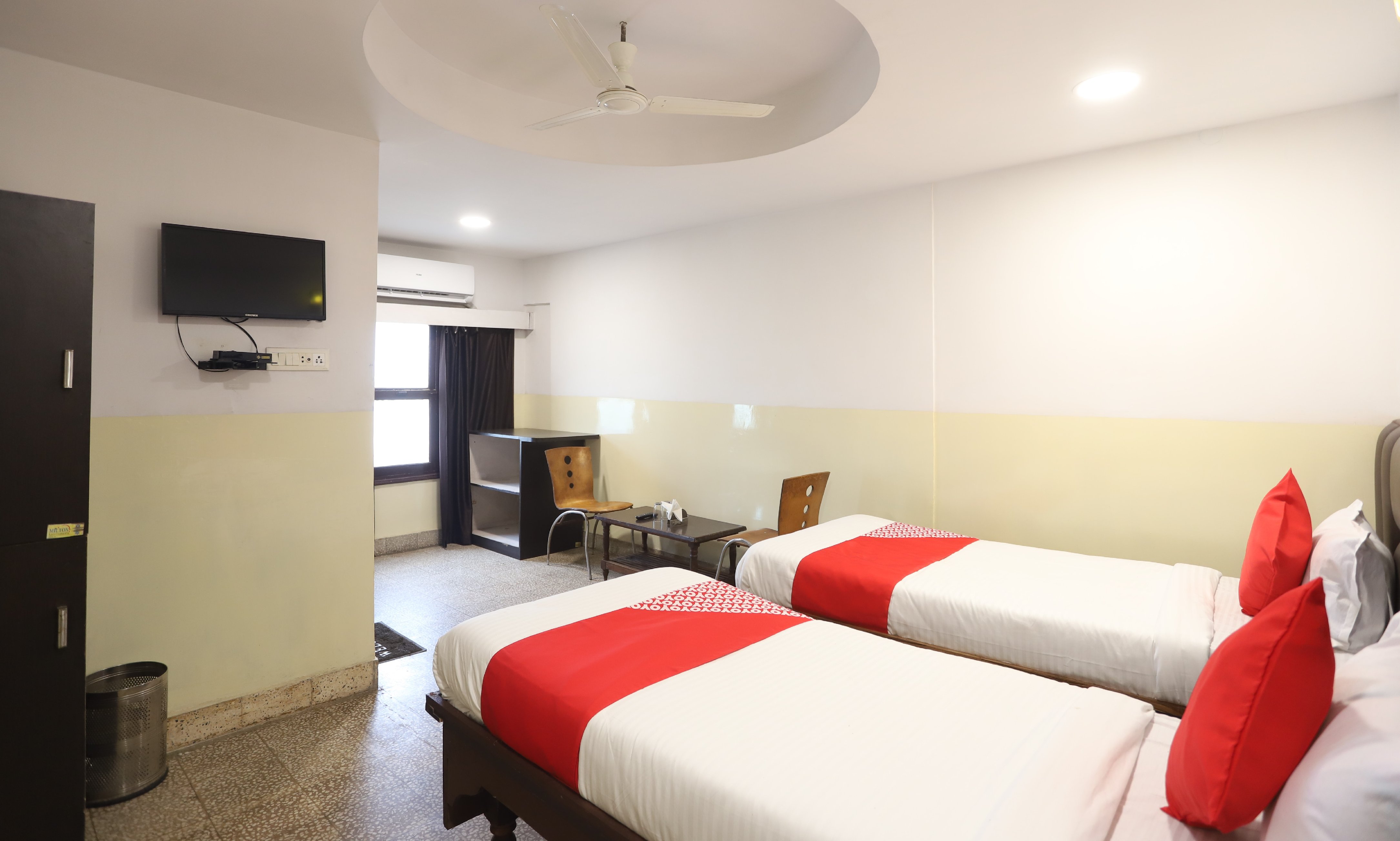 Hotel Anand Palace - Tap to explore photos