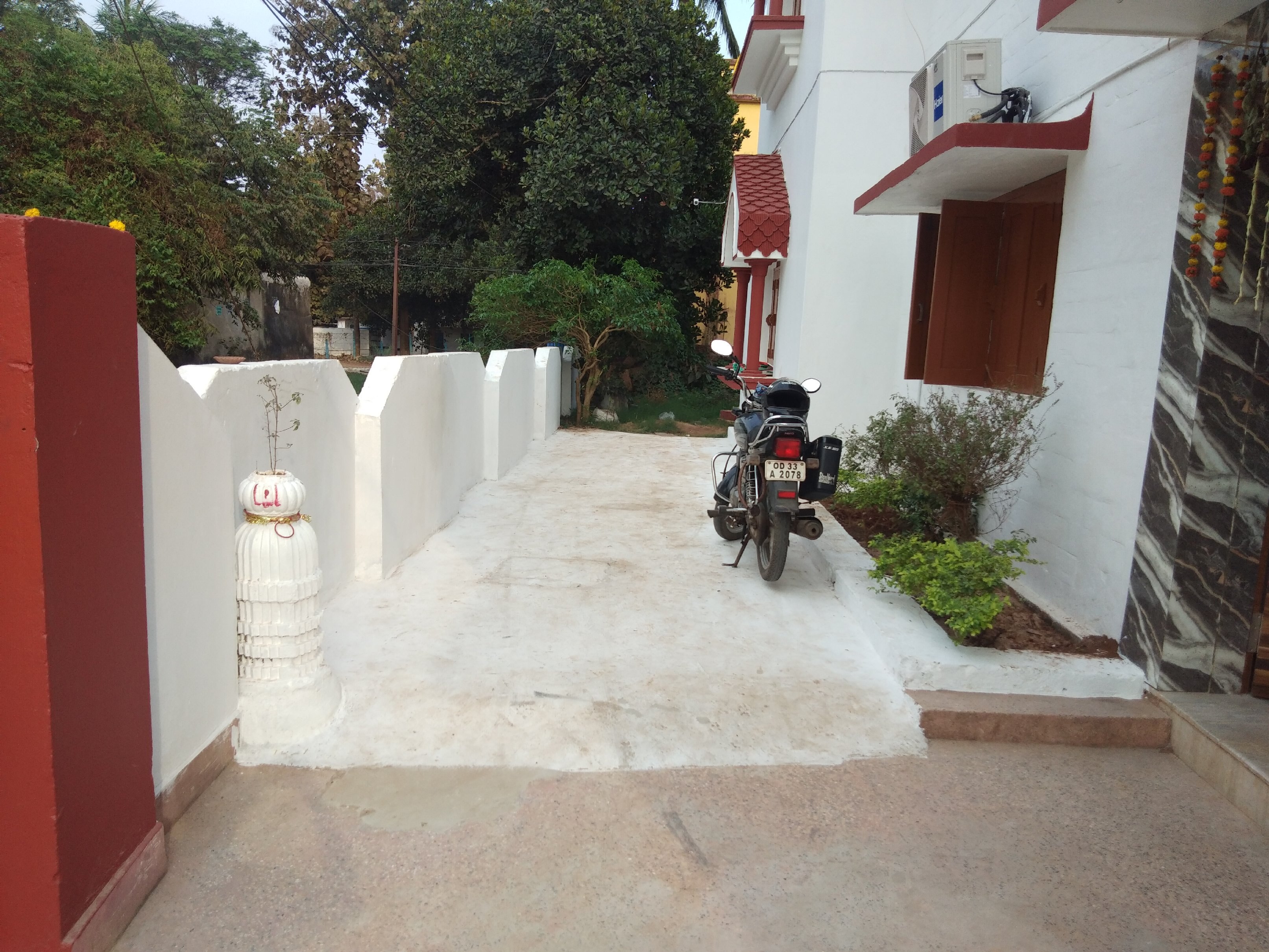Maa Bana Durga Home Stay - Tap to explore photos