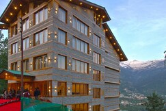 The Holiday Villa Resorts & Spa ( A Centrally Heated & Air cooled )