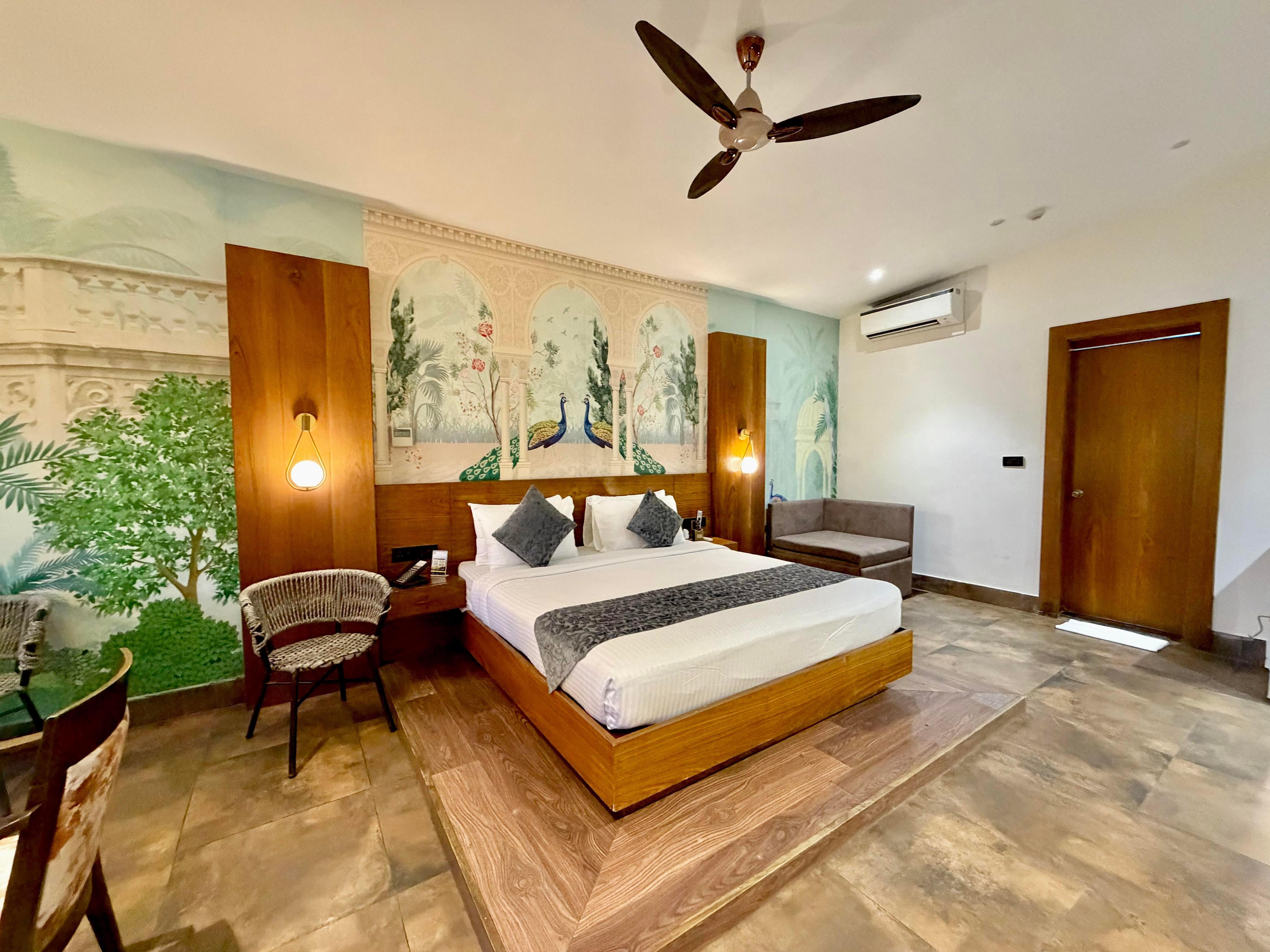 Skyline Resort & Convention Center Room Type - Emperor Room