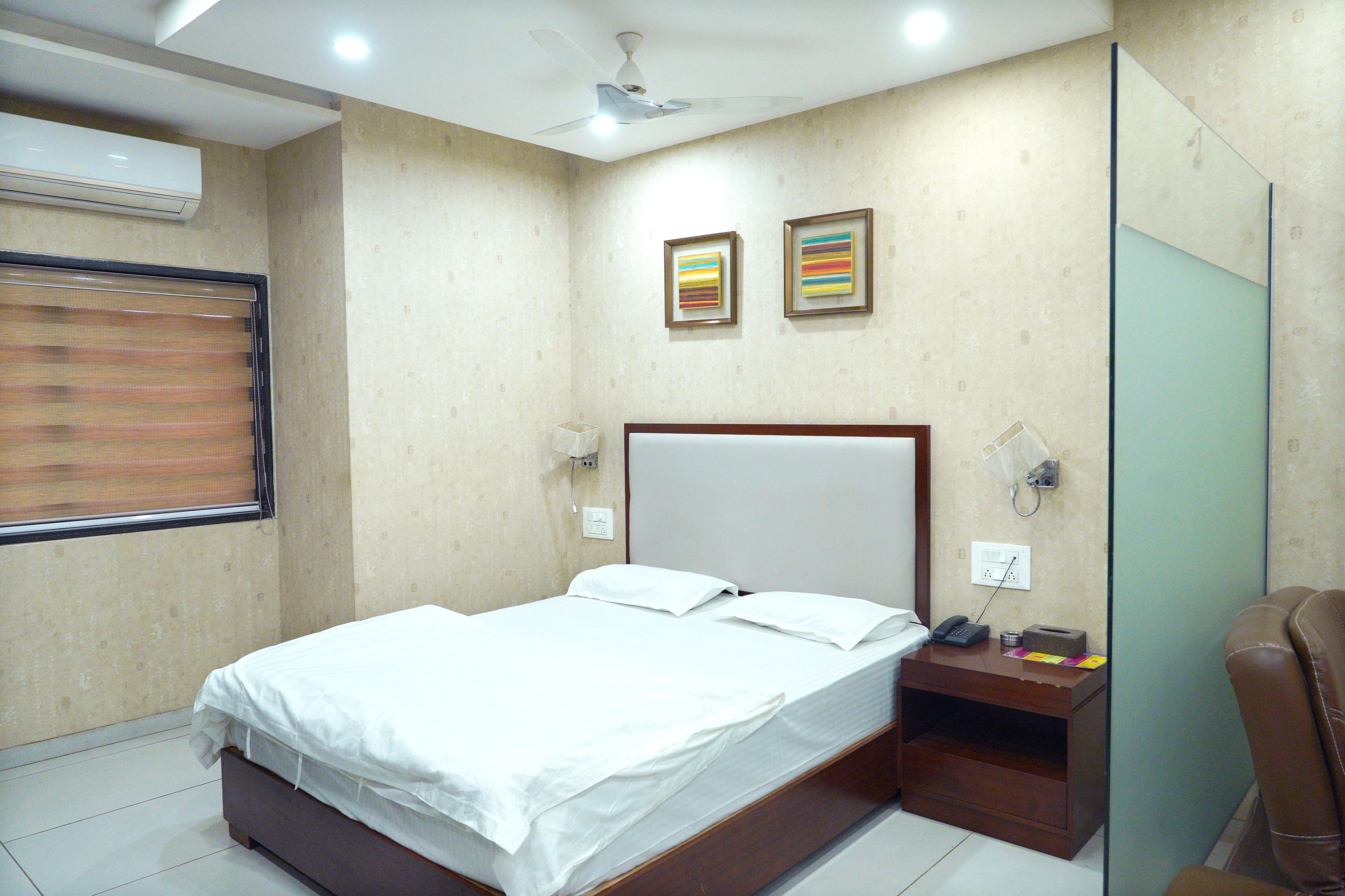 Hotel Green Leaf Residency - Tap to explore photos