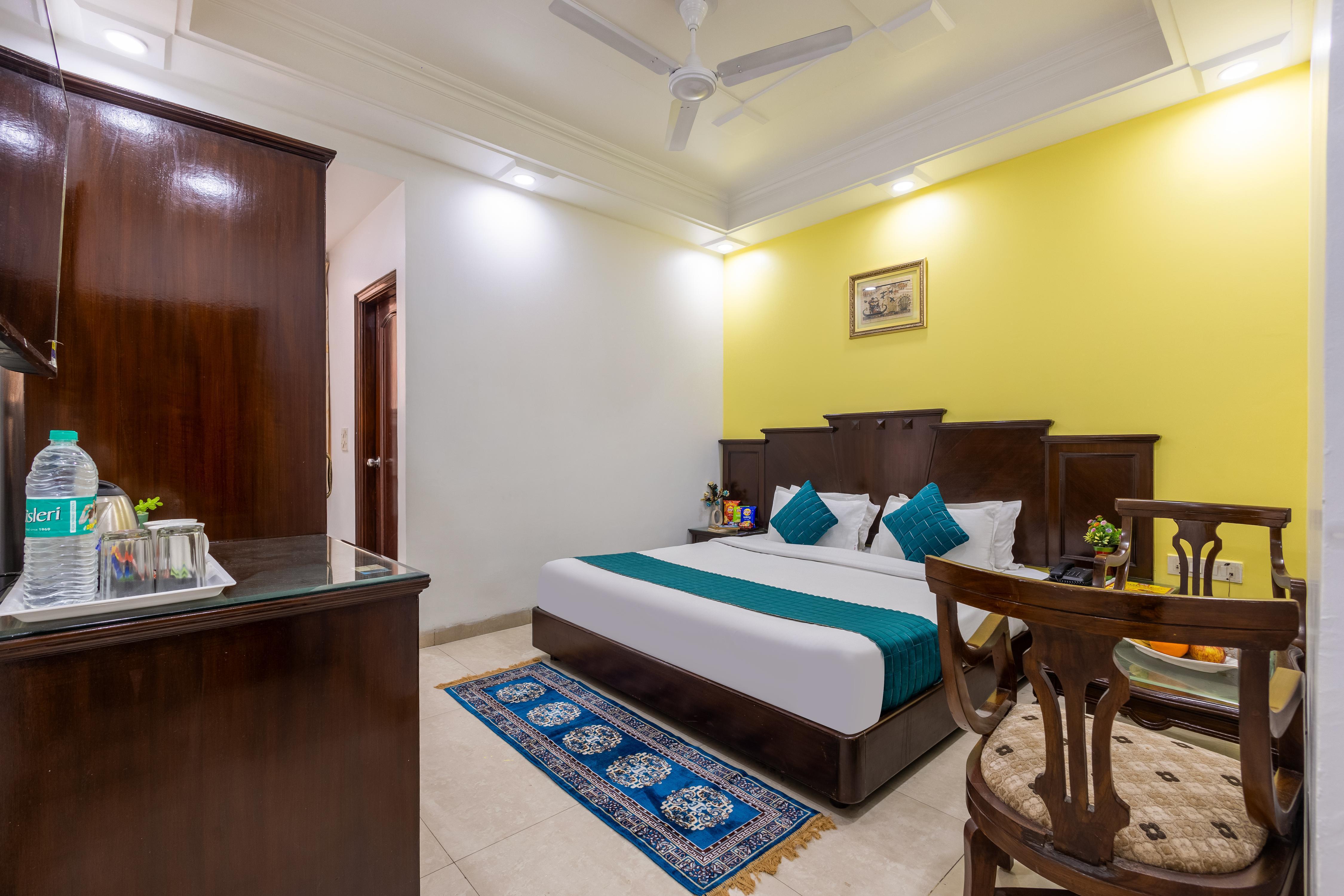Hotel Legend International  2 min from New Delhi Railway Station