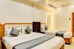 Hotel Sai Galaxy Inn