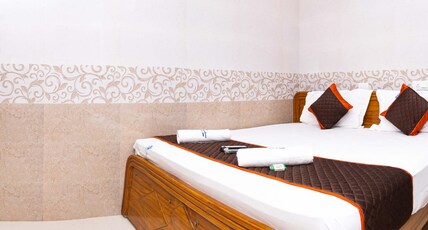 KARTHEES RESIDENCY Room Type - AC Double bed