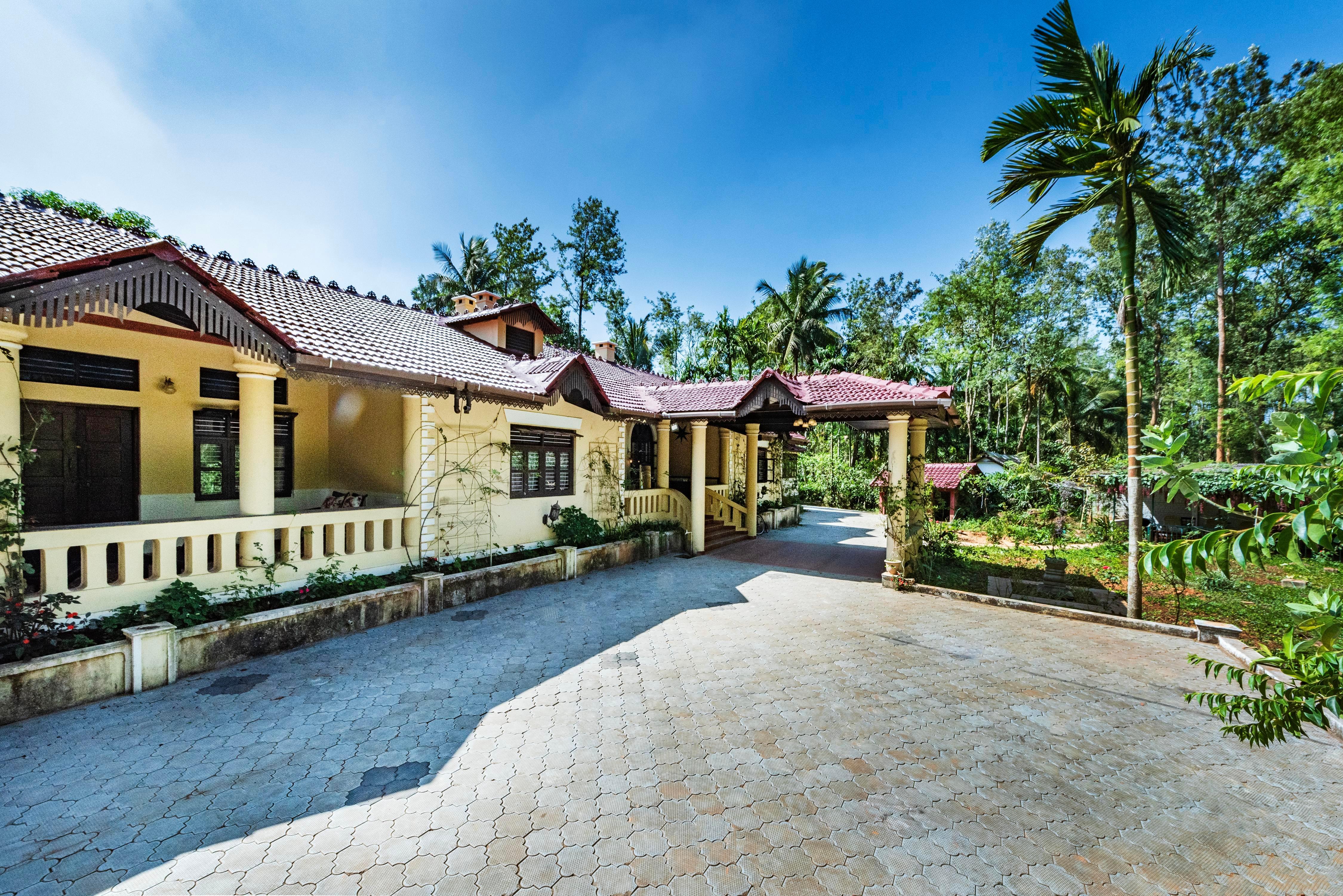 SaffronStays Calamondinn Bungalow