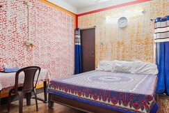 Dekapara Airport Guest House | Rooms & Restaurant 