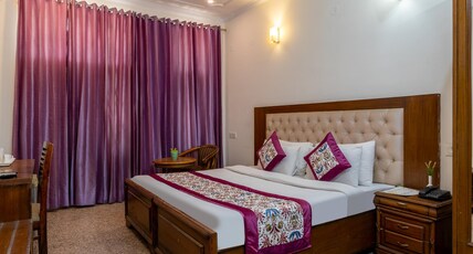 SKS Excel Inn Room Type - Deluxe Room Free WiFi