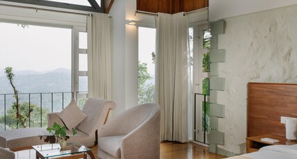 SpiceTree Rajakumari Room Type - Garden Villa with Bathtub
