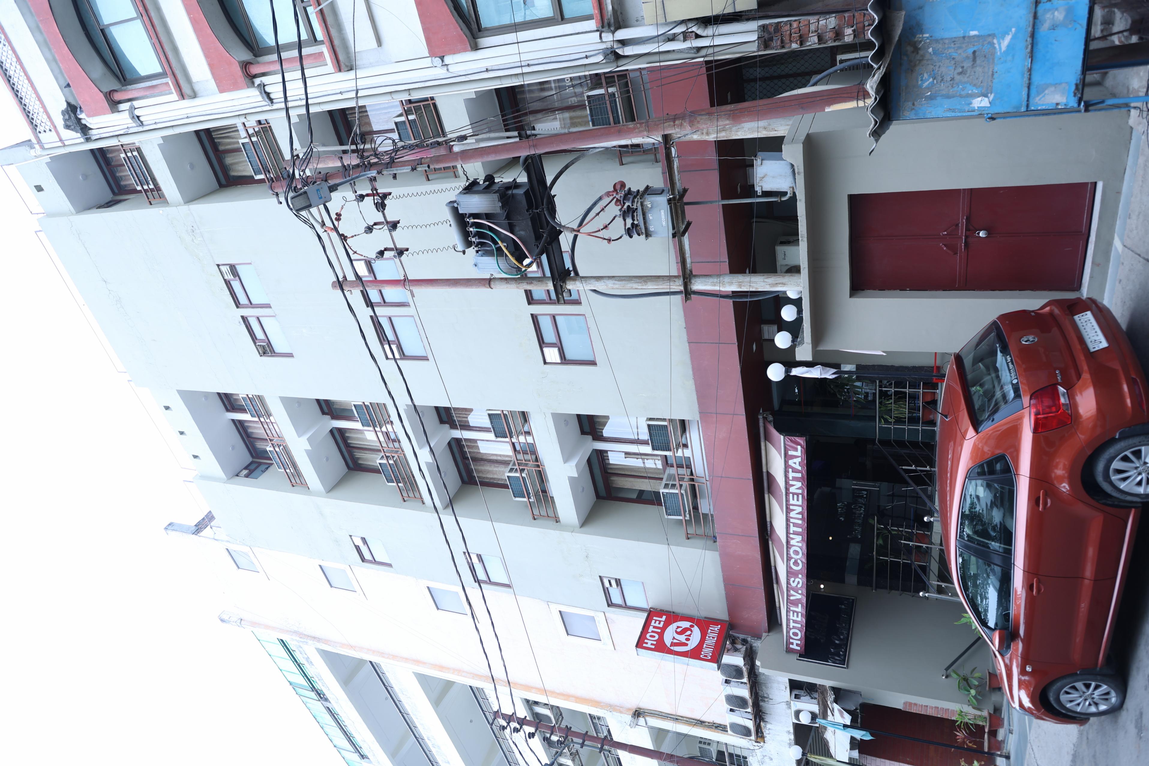 HOTEL V S CONTINENTAL - Tap to explore photos