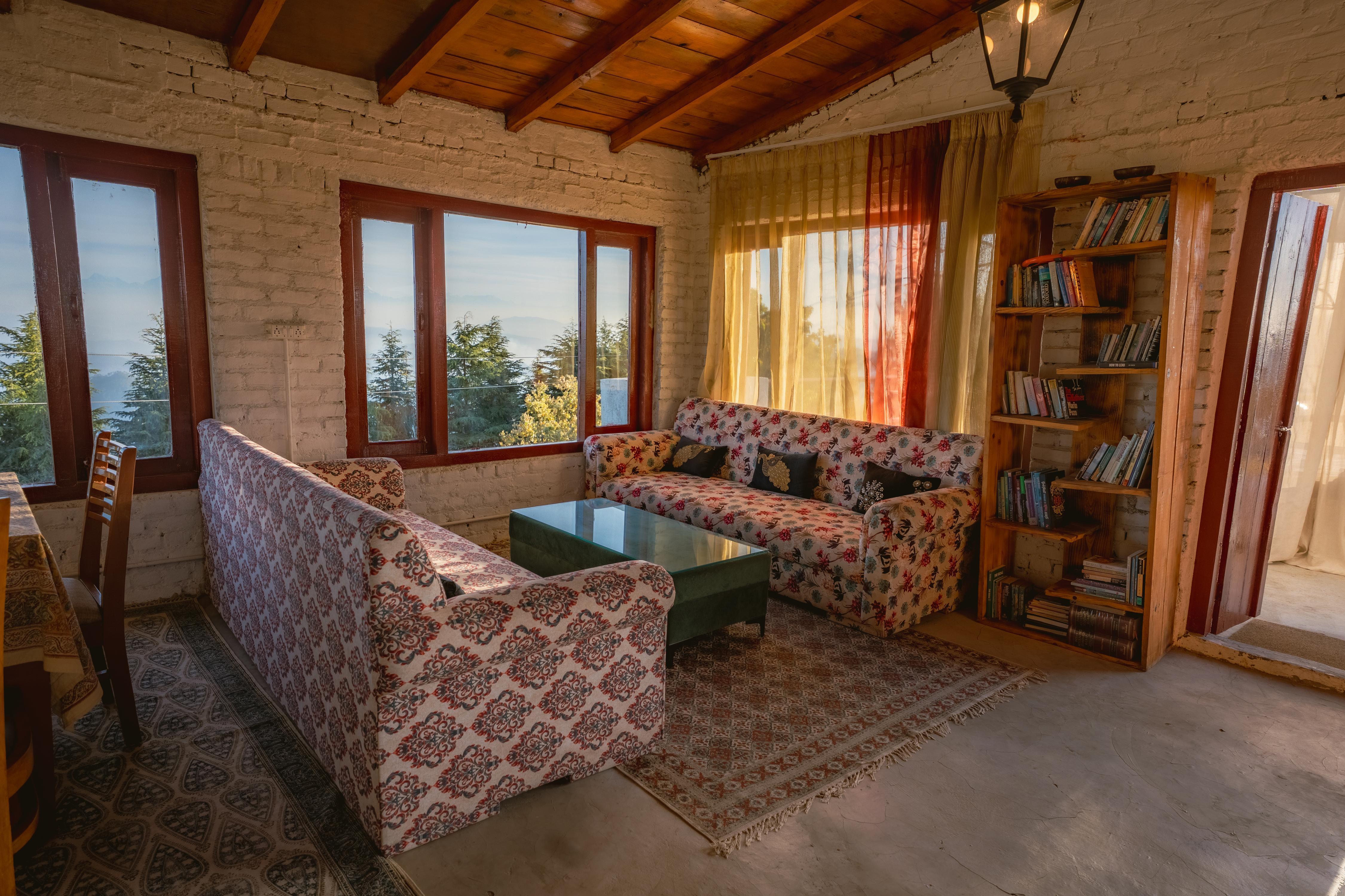 Homfortable Loshgyani - Panaromic Himalayan Views - Tap to explore photos