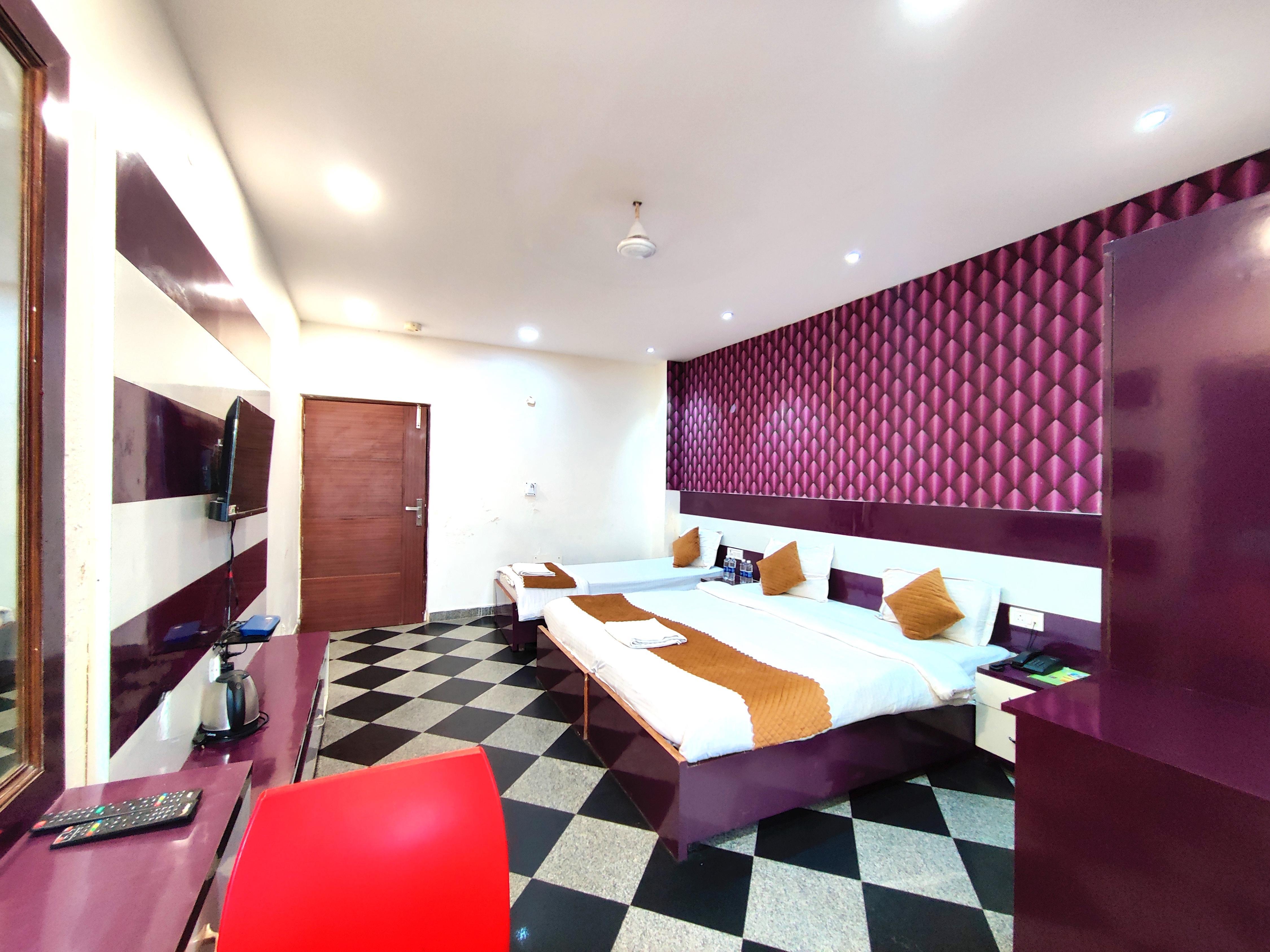 Hotel Orchid Garden, Delhi Room Type - Triple bed room