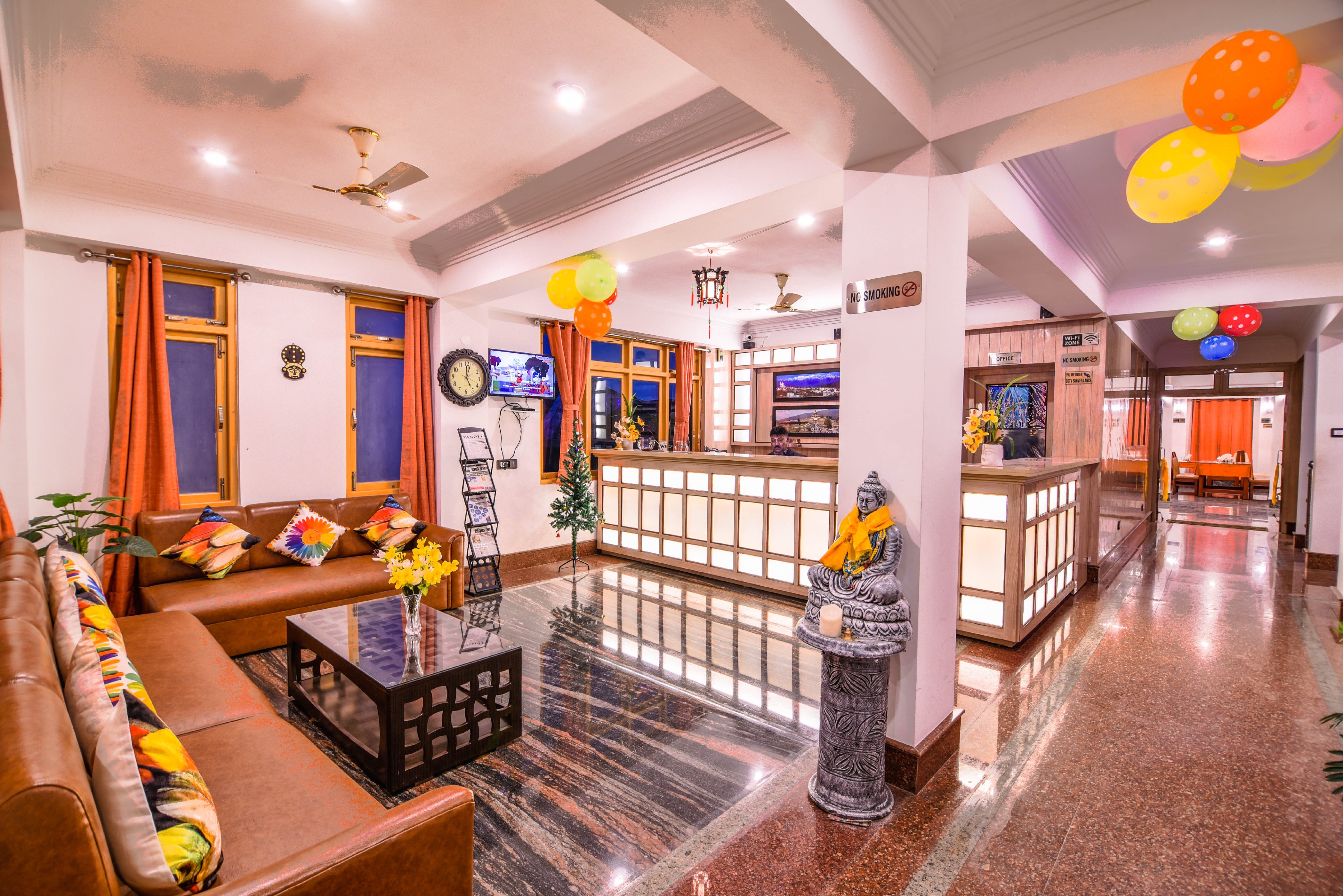 Divine The Royal Heritage (3 Min Drive to MG Marg)