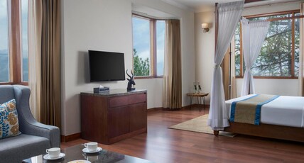 8fold by LaRiSa, Shimla Room Type - Luxury Suite (Centrally Heated)