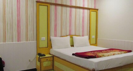 hotel river view Room Type - Deluxe Room