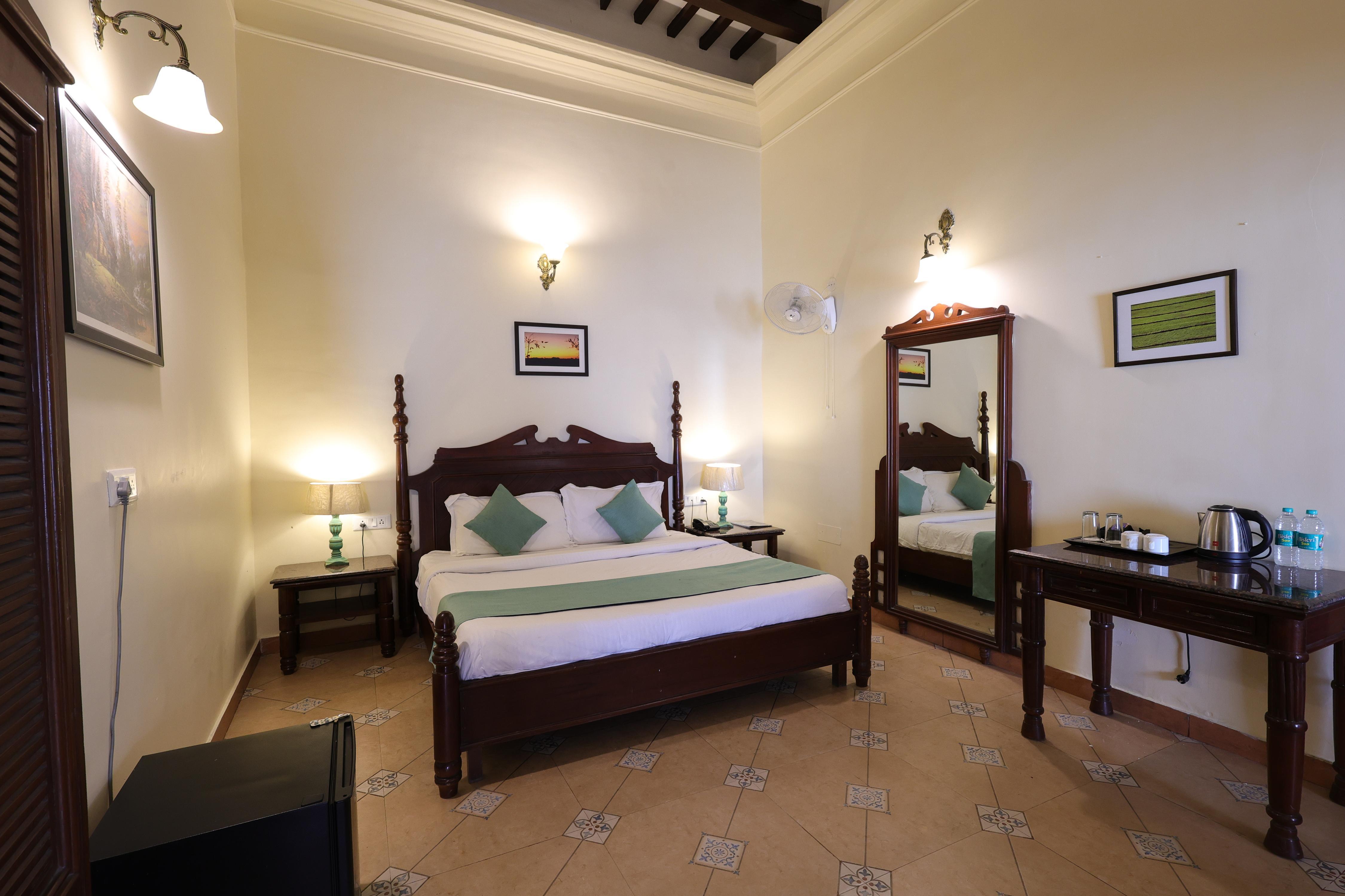 Bliss & Co. - Manor, Mussoorie Room Type - King Suite With Patio Bliss & Co. - Manor, Mussoorie Room Type - King Suite With Patio