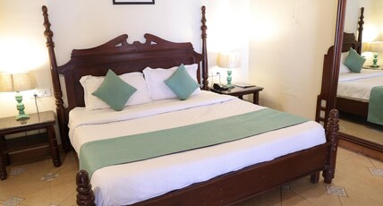 Bliss & Co. - Manor, Mussoorie Room Type - Queen Suite With Patio Bliss & Co. - Manor, Mussoorie Room Type - Queen Suite With Patio