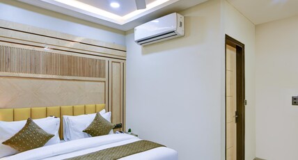 Hotel New Frontier Near Chandni Chowk Market and Old Delhi Railway Station Room Type - Prestige Room with Smart TV / Mini Fridge Hotel New Frontier Near Chandni Chowk Market and Old Delhi Railway Station Room Type - Prestige Room with Smart TV / Mini Fridge