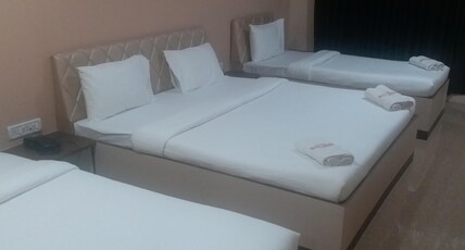 Hotel Radha Krishna Room Type - Platinum Room Four Bedded