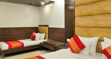 Hotel Benz International, Karol Bagh Room Type - Family Room Triple Bed Hotel Benz International, Karol Bagh Room Type - Family Room Triple Bed