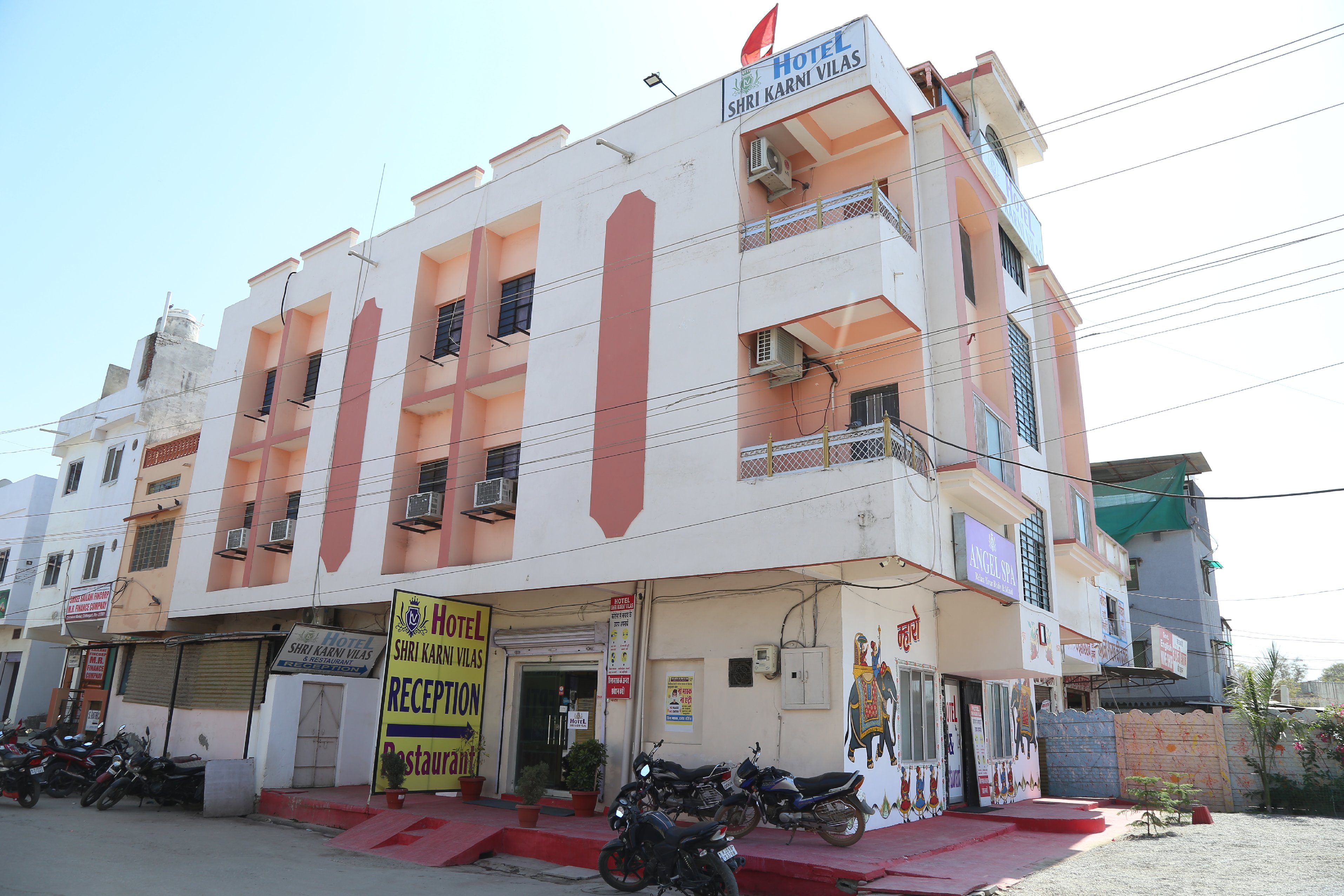 Hotel Shri Karni Vilas & Spa - Tap to explore photos