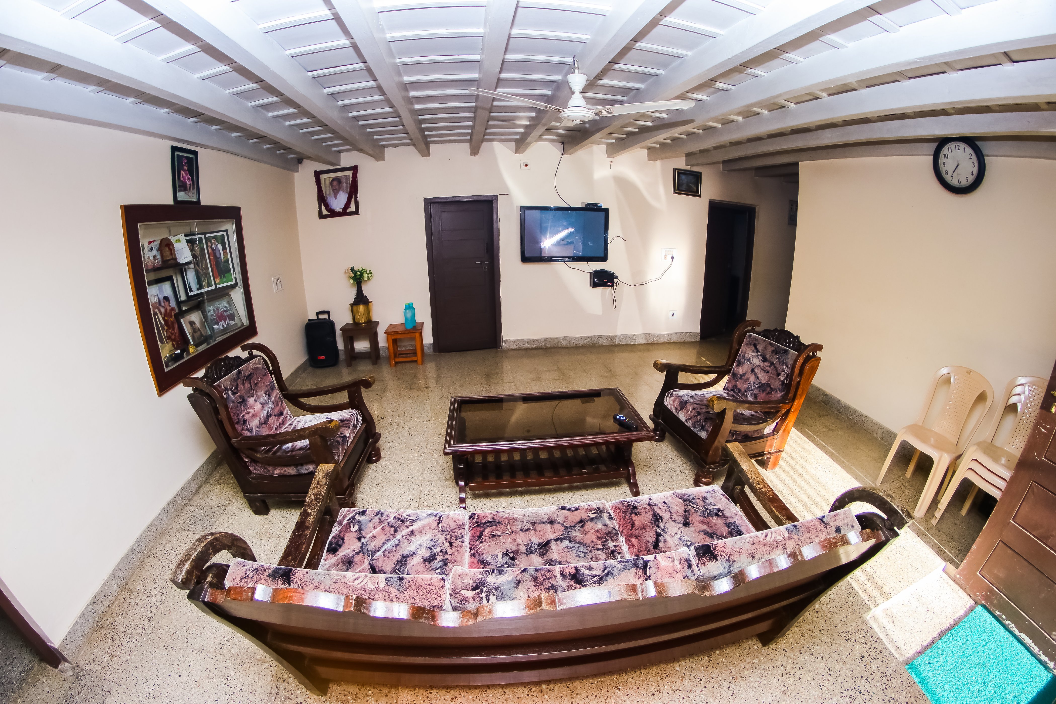 Chikmagalur Hilltop Homestay Experience - Tap to explore photos